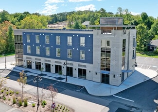 More details for 11 Edgewater Cir, East Hampton, CT - Retail for Lease