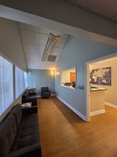 6427 Lake Worth Rd, Greenacres, FL for lease Interior Photo- Image 2 of 12