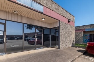 2100 S Great Southwest Pky, Grand Prairie, TX for lease Interior Photo- Image 2 of 6