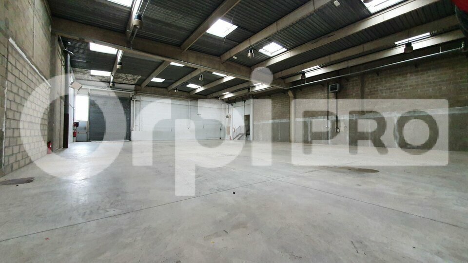 Industrial in Palaiseau for lease - Interior Photo - Image 1 of 7