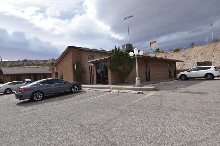 1201 E Schuster Ave, El Paso, TX for lease - Building Photo - Image 3 of 13