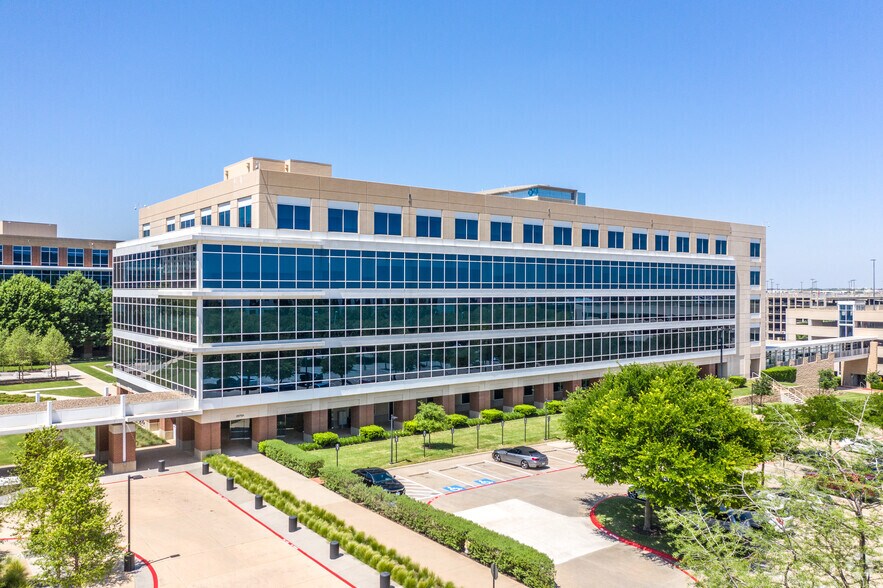 2375 N Glenville Dr, Richardson, TX 75082