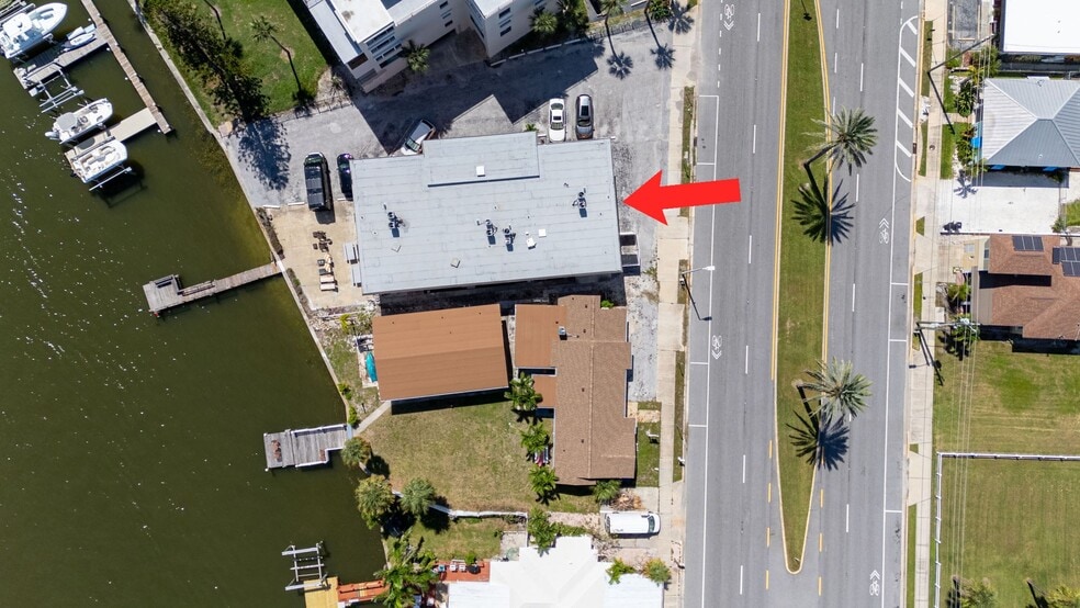 18205 Gulf Blvd, Redington Shores, FL for sale - Aerial - Image 3 of 11