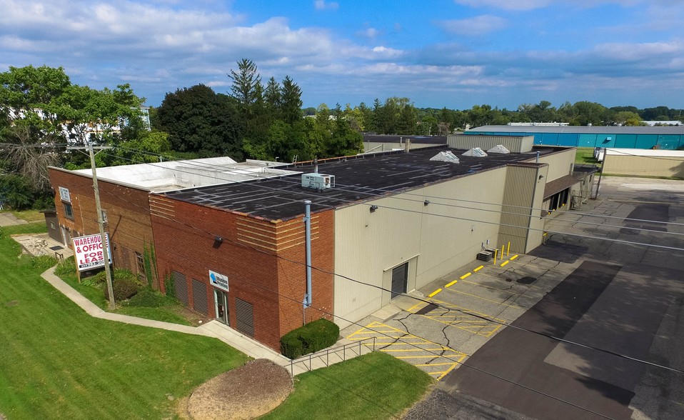 3515 Lakeshore Dr, Saint Joseph, MI for lease - Building Photo - Image 3 of 16