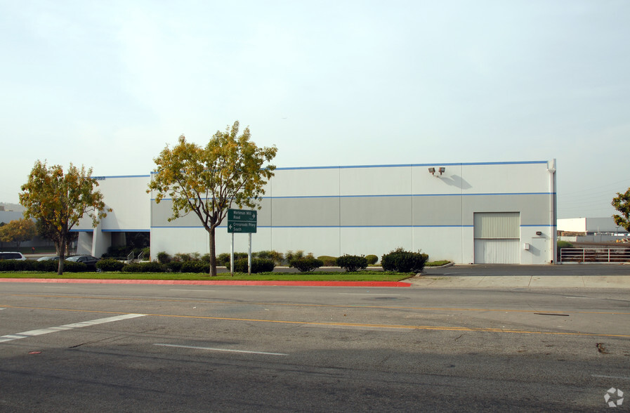 2525 S Workman Mill Rd, City Of Industry, CA for lease - Building Photo - Image 3 of 13