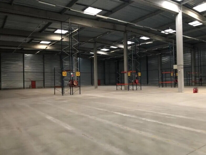 Industrial in Mer for sale - Building Photo - Image 3 of 10