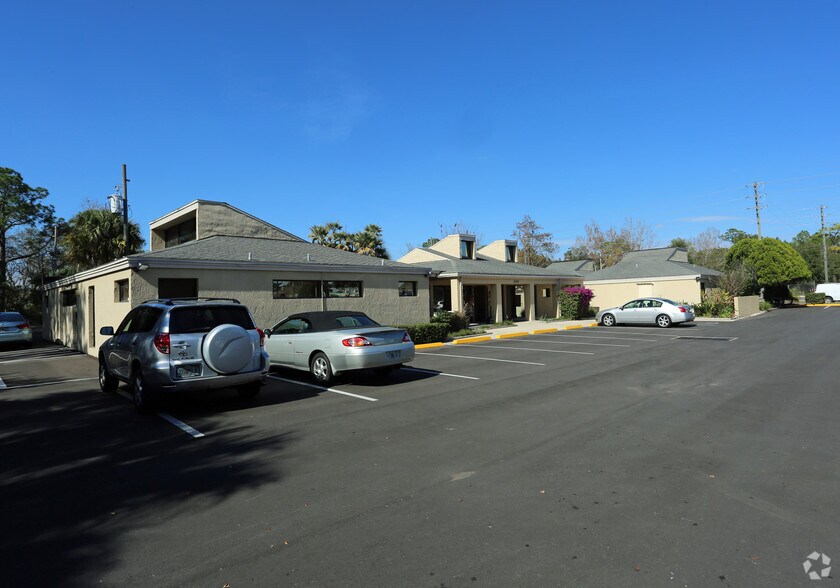 100 Lake Shore Dr, Altamonte Springs, FL for sale - Primary Photo - Image 1 of 1