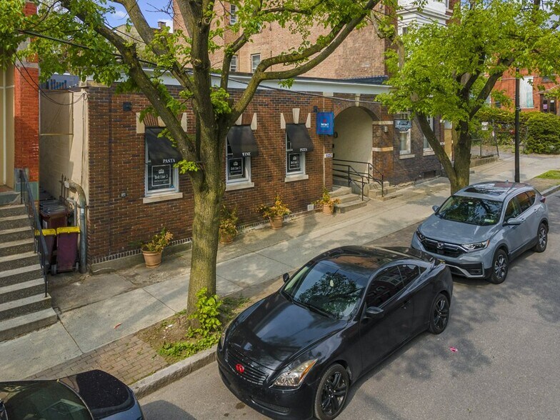 340 Hamilton St, Albany, NY 12210