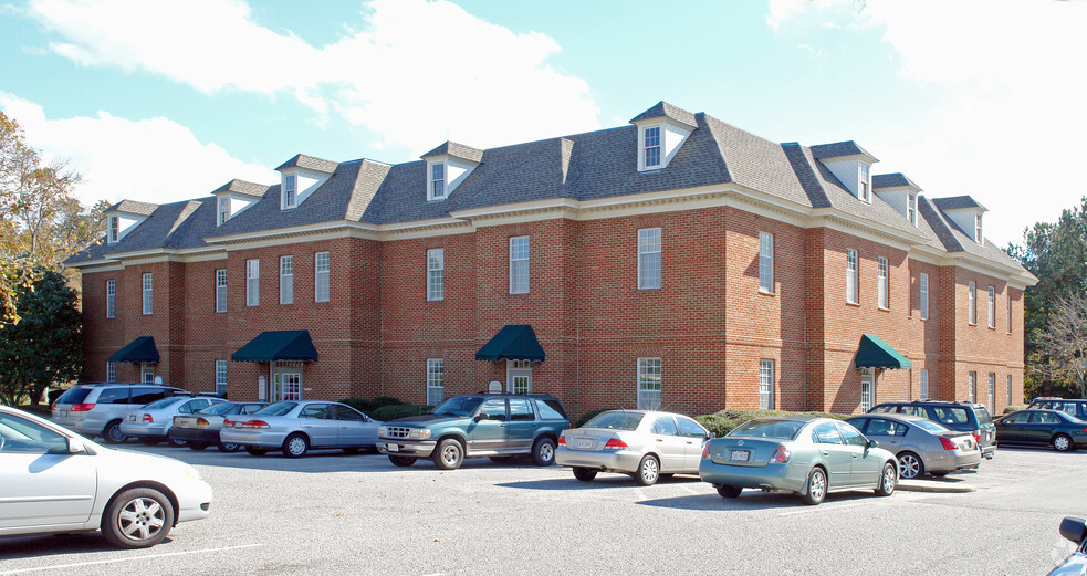 3145 Virginia Beach Blvd, Virginia Beach, VA for lease - Building Photo - Image 1 of 2