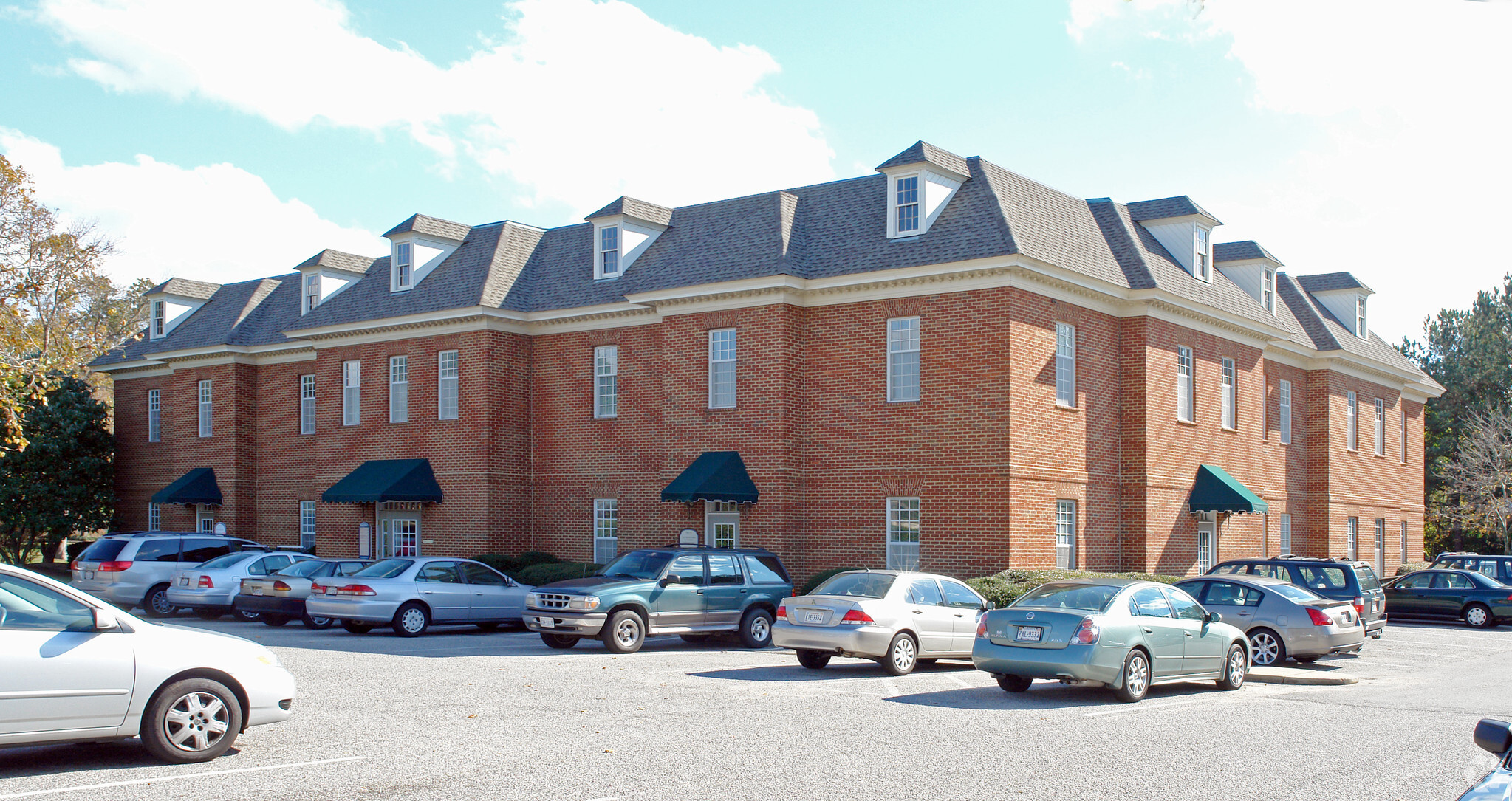 3145 Virginia Beach Blvd, Virginia Beach, VA for lease Building Photo- Image 1 of 3