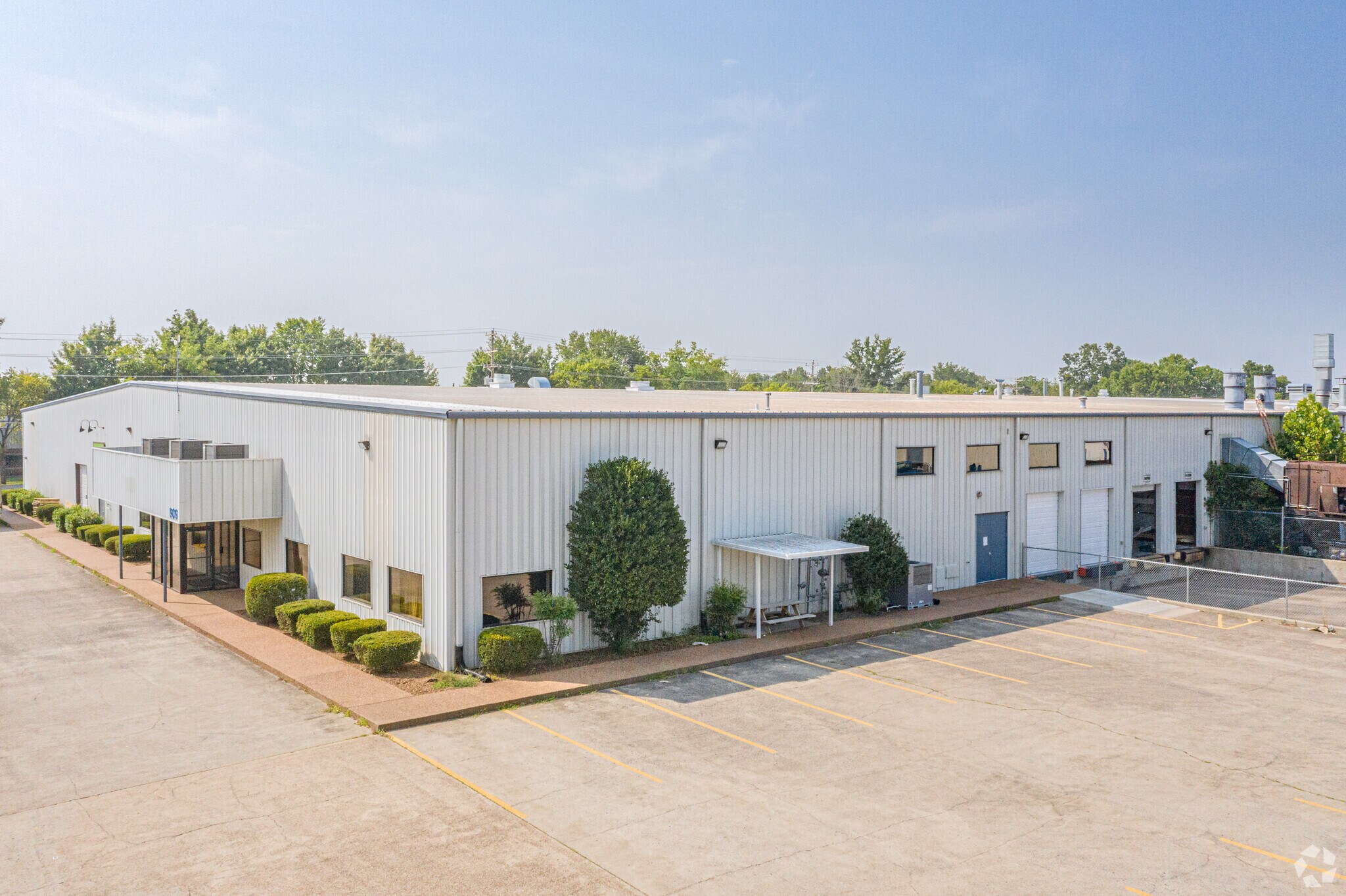 807 Industrial Dr, Murfreesboro, TN for sale Primary Photo- Image 1 of 1