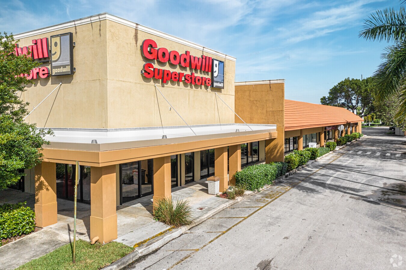 43054385 N Pine Island Rd, Sunrise, FL 33351