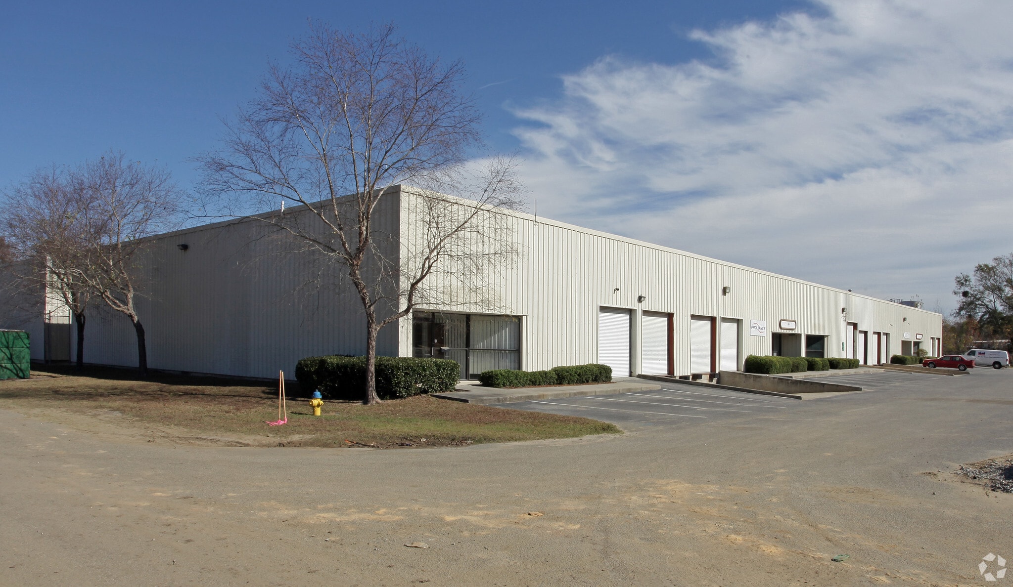 2025 Louisville Rd, Savannah, GA for lease Primary Photo- Image 1 of 4