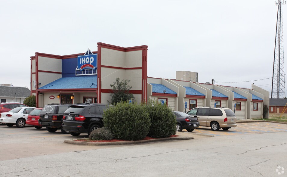 1443 Expressway, Griffin, GA for sale - Building Photo - Image 1 of 1