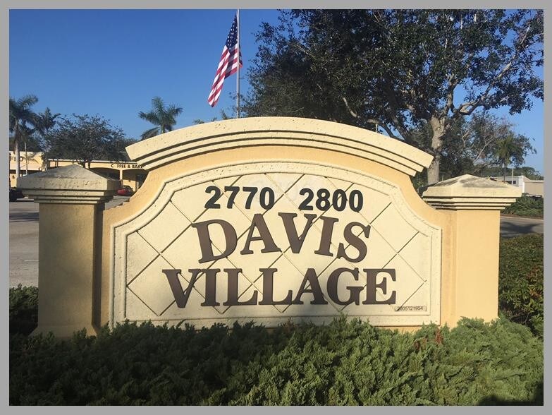 2800 Davis Blvd, Naples, FL 34104