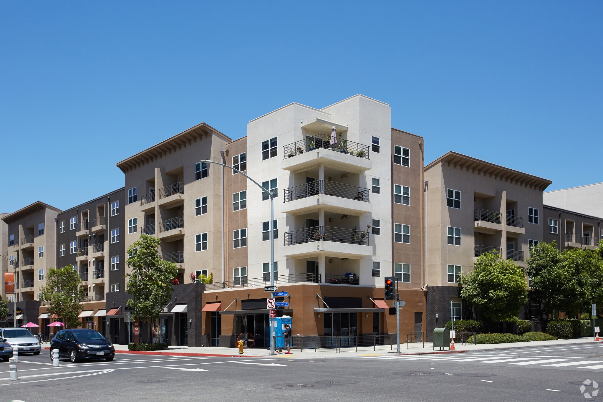 421 W Broadway, Long Beach, CA 90802 Gallery 421 421 W Broadway, Long Beach, CA 90802 Gallery 421