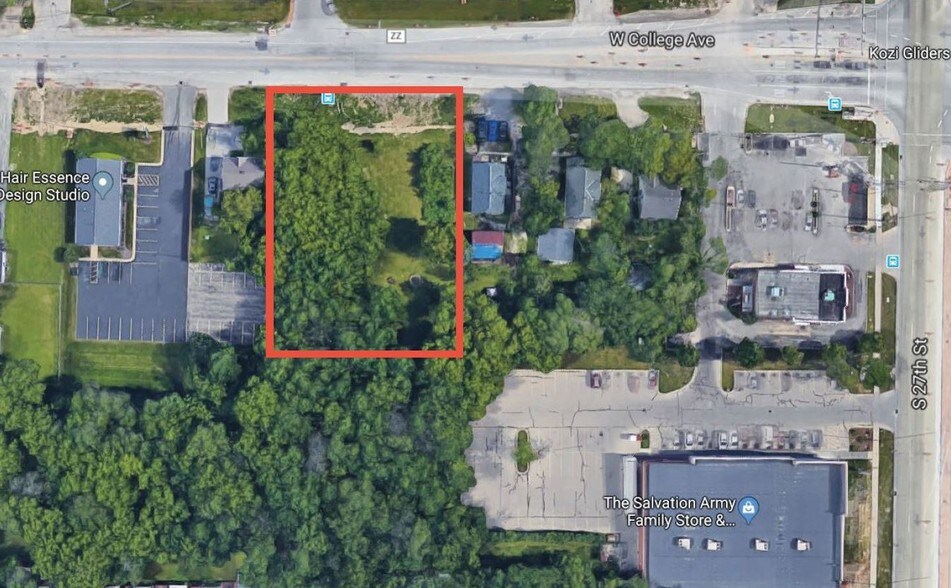 2821 W College Ave, Franklin, WI 53132