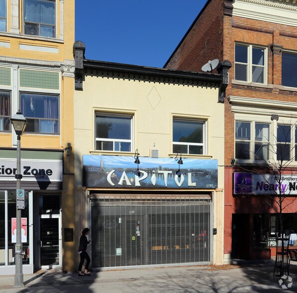 4317 Queen St, Niagara Falls, ON for sale - Building Photo - Image 3 of 3