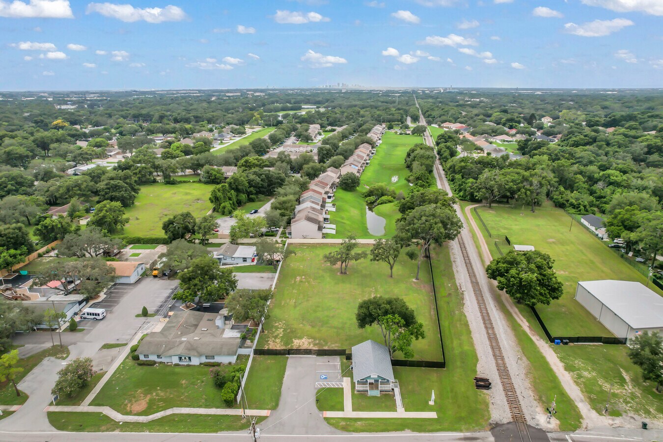 514 Limona Rd, Brandon, FL 33510 696 SF Office Bldg on 1.12 Acres MOL