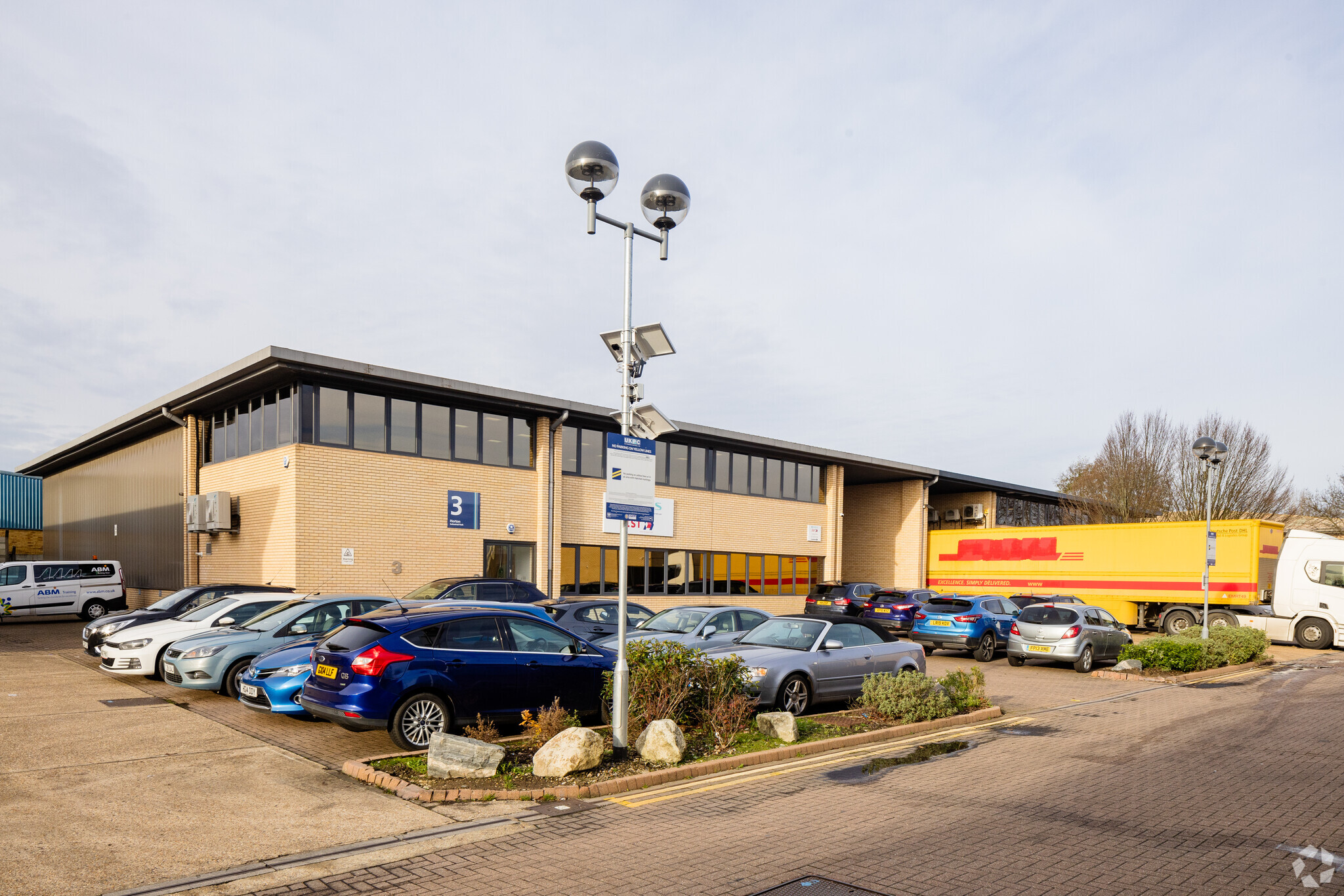 Horton Rd, West Drayton for lease Primary Photo- Image 1 of 3