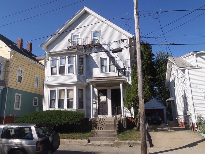 53 Garden St, Pawtucket, RI for sale - Building Photo - Image 1 of 1