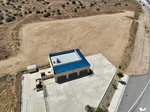 2660 Pearblossom Hwy, Palmdale, CA - aerial  map view