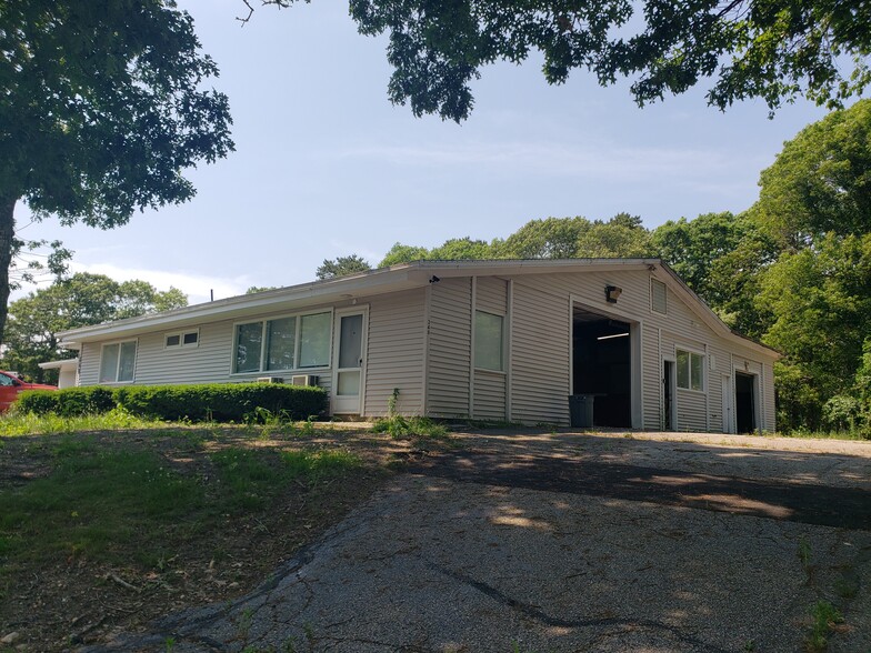 348 Hokum Rock Rd, South Dennis, MA for sale - Building Photo - Image 2 of 19