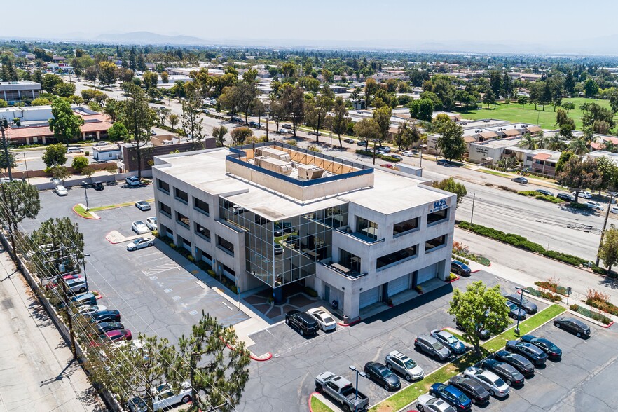 1425 W Foothill Blvd, Upland, CA for lease - Building Photo - Image 1 of 21