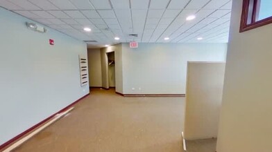 1900 Hollister Dr, Libertyville, IL for lease - Commercial Listing Video 