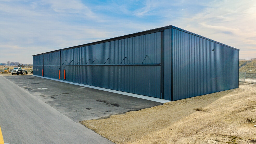 5510-5515 Aviation Way, Caldwell, ID for sale - Building Photo - Image 3 of 12