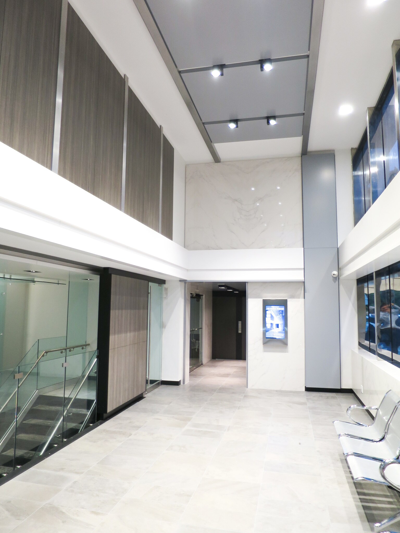 1165 Northern Blvd, Manhasset, NY 11030 Zurich Depository