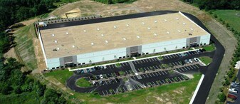 250 W Kensinger Dr, Cranberry Township PA - Warehouse