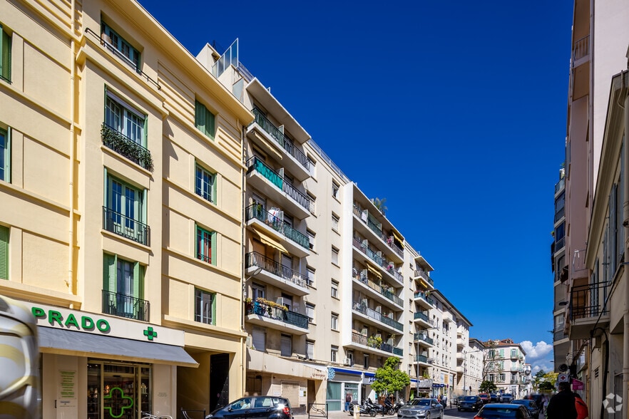 75 Boulevard De La République, Cannes for sale - Primary Photo - Image 1 of 6