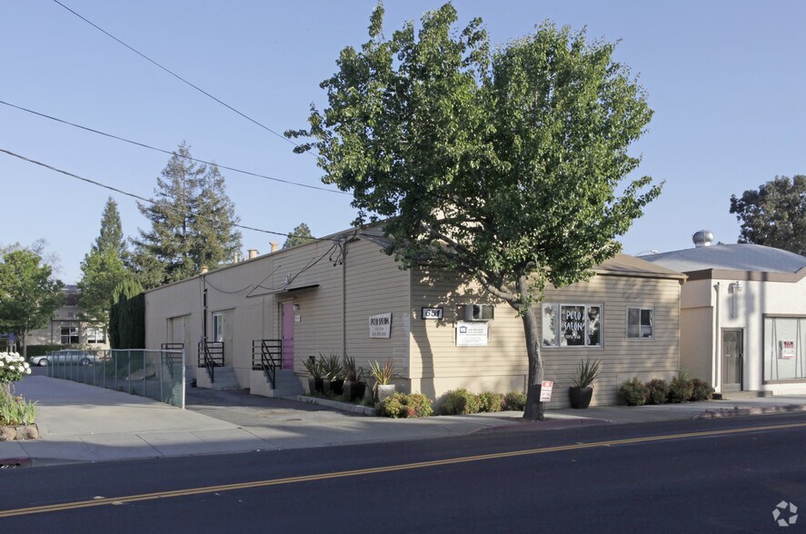651 University Ave, Los Gatos, CA 95032