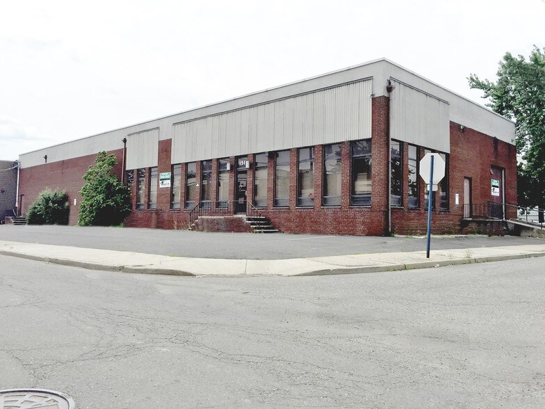 151 Hobart St, Hackensack, NJ for sale - Primary Photo - Image 1 of 1