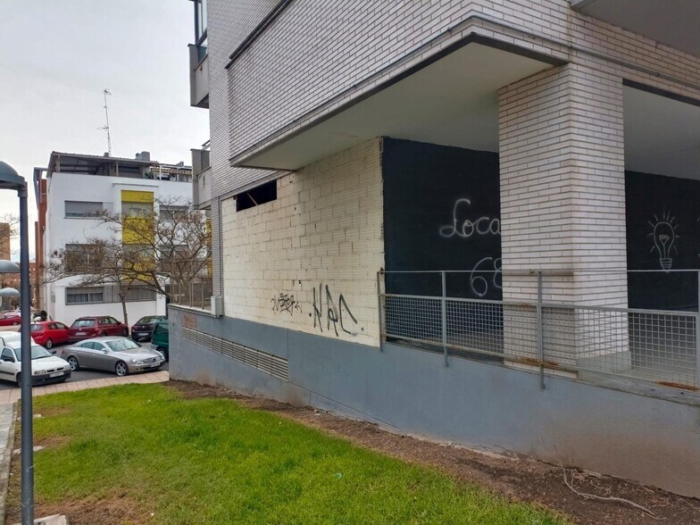 Retail in Cáceres, Cáceres for lease - Building Photo - Image 2 of 2