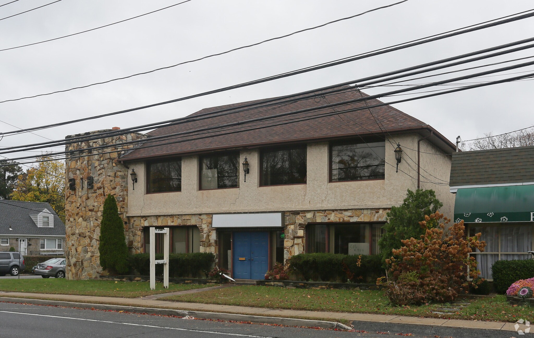 212 Forest Ave, Locust Valley, NY for sale Primary Photo- Image 1 of 1
