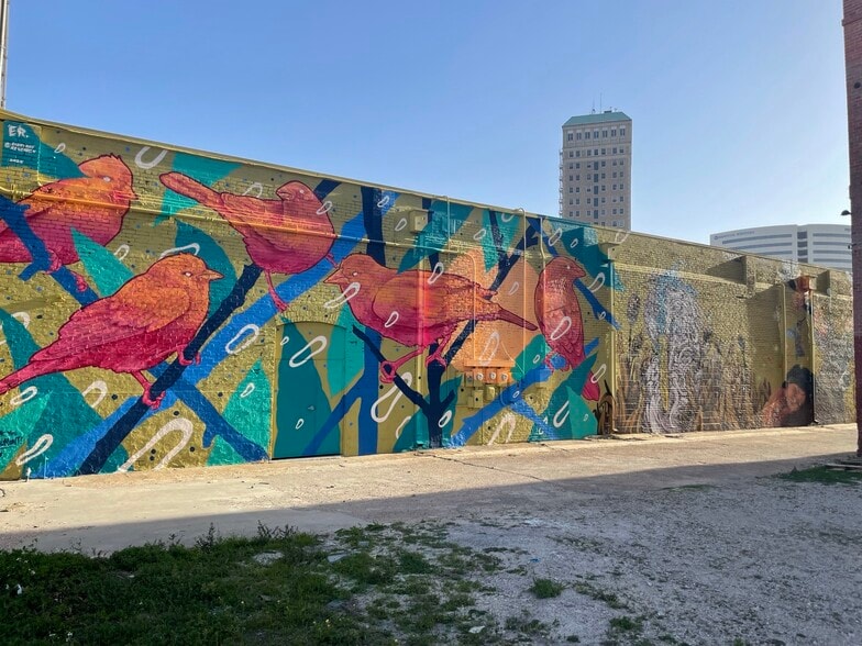 304-308 Orleans St, Beaumont, TX for lease - Building Photo - Image 3 of 5