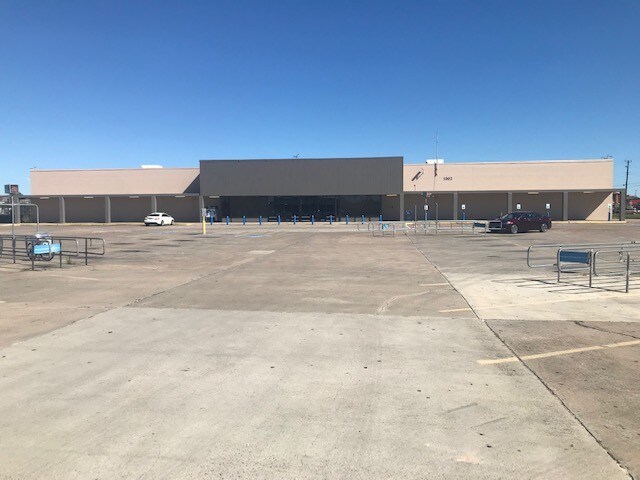 1002 N Wells St, Edna, TX for sale - Building Photo - Image 1 of 1