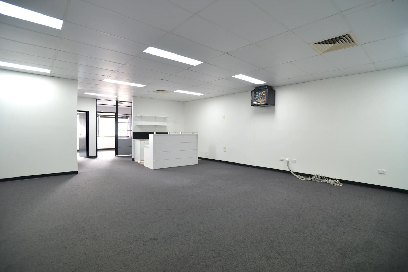 3352 Pacific Hwy, Springwood for lease Interior Photo- Image 1 of 3