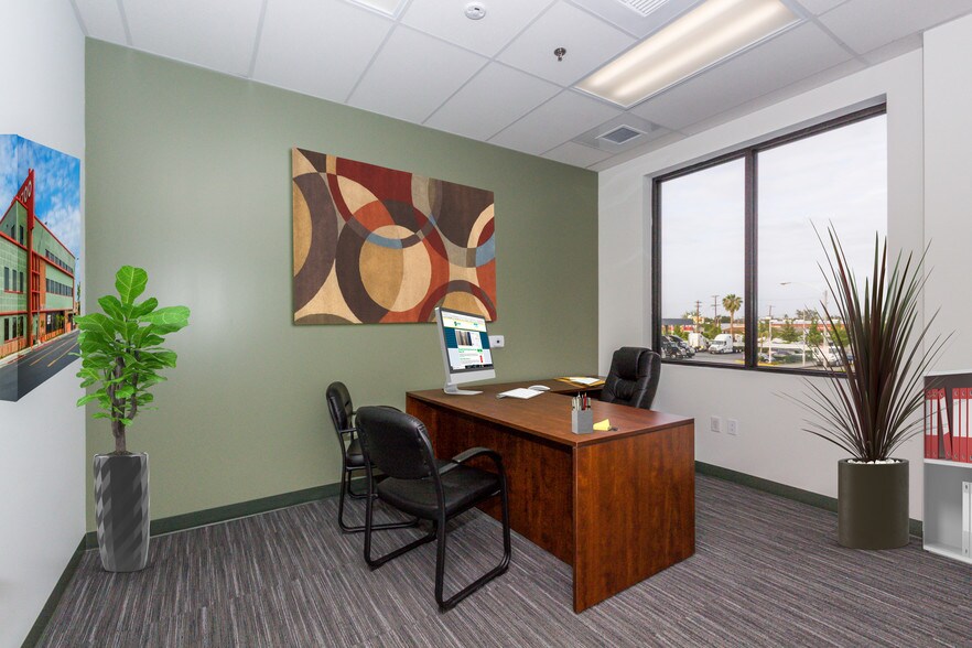 1700 Santa Fe Ave, Long Beach, CA for lease - Interior Photo - Image 2 of 11