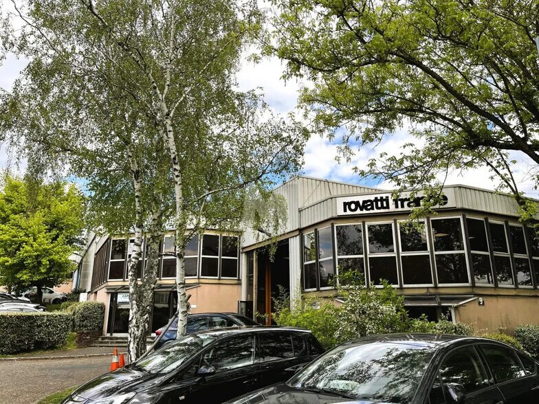 Flex in Palaiseau for lease - Building Photo - Image 2 of 10