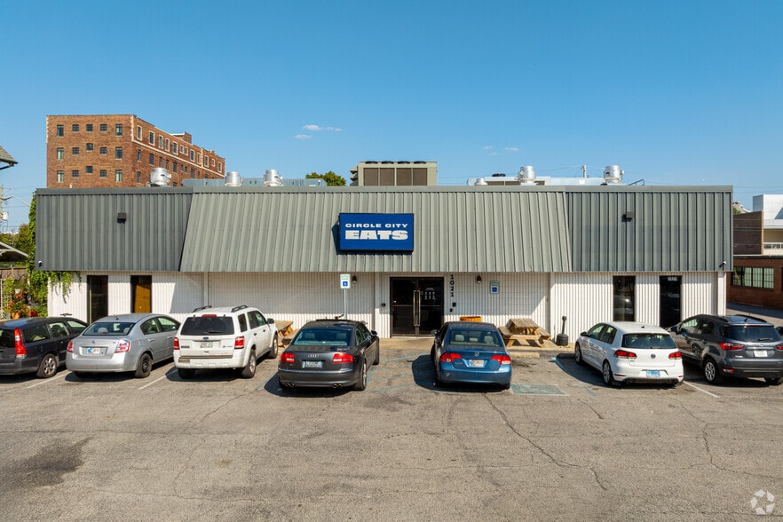 1021 N Pennsylvania St, Indianapolis, IN for lease - Building Photo - Image 3 of 21