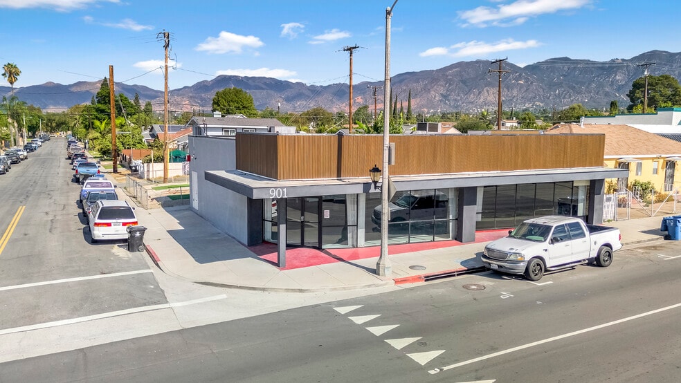 901 N Maclay Ave, San Fernando, CA for sale - Building Photo - Image 2 of 24