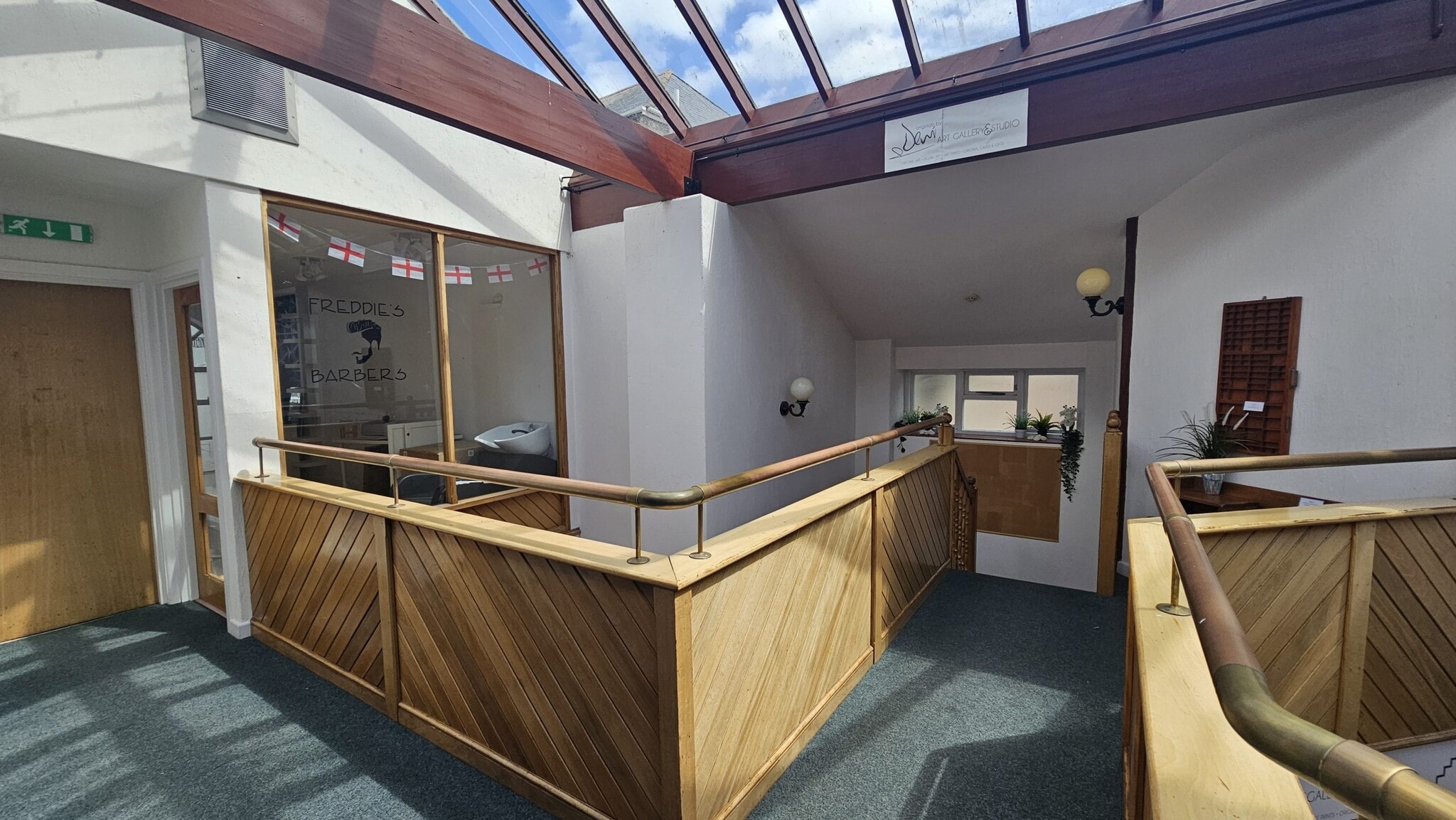 Duke St, Dartmouth for lease Interior Photo- Image 1 of 3