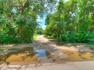 More details for 2212 Briggs St, Norman, OK - Land for Lease