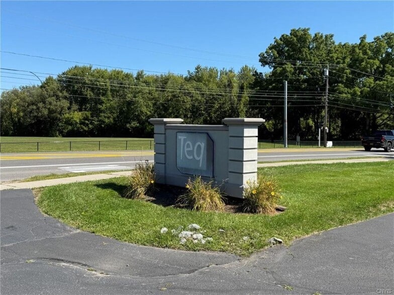 5998 State Route 31, Cicero, NY for sale - Building Photo - Image 2 of 15