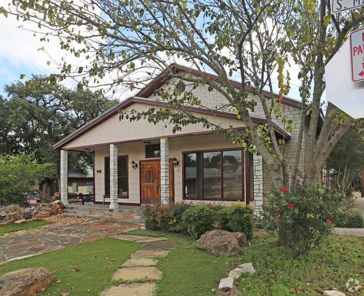 615 S Main St, Boerne, TX for sale - Primary Photo - Image 1 of 1