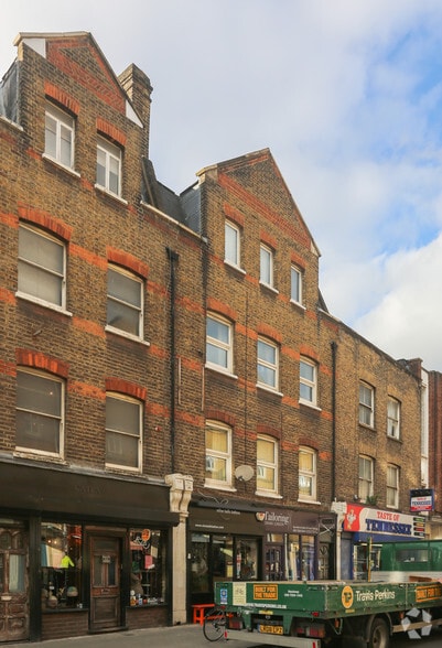 27 Pitfield St, London for sale - Building Photo - Image 2 of 3