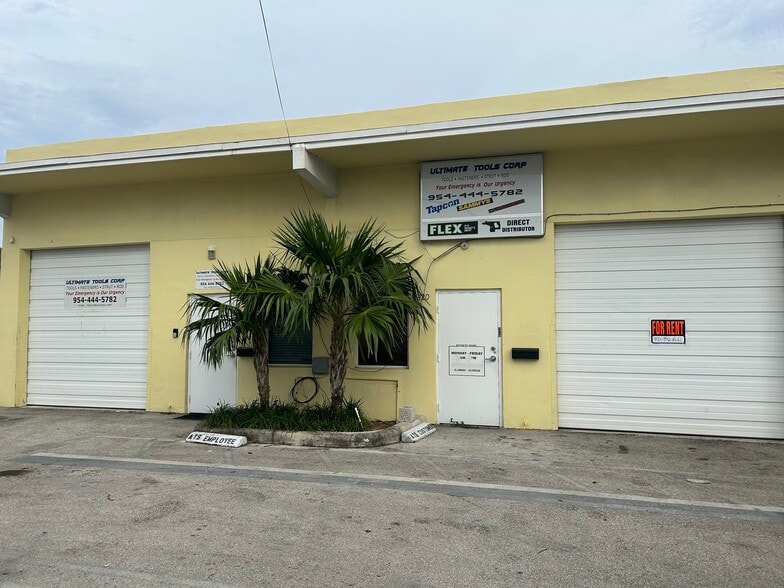 418-432 S Dixie Hwy E, Pompano Beach, FL for lease - Building Photo - Image 2 of 19